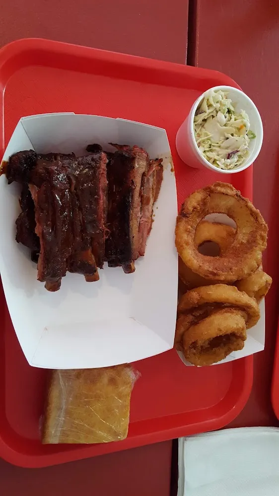 Half a Slab w Onion Rings and Slaw